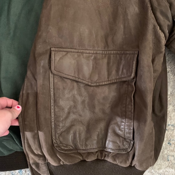 leather jacket! - Picture 3 of 4